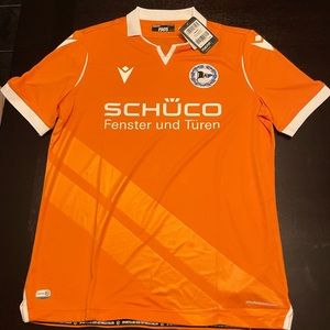Arminia Bielefeld 2020-2021 Alternate Kit. Brand new with tags.